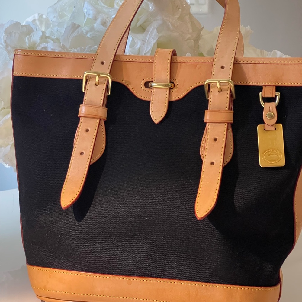 Dooney and Bourke bag